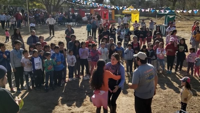 Los niños de  Sumalao tuvieron el festejo de su “día”
