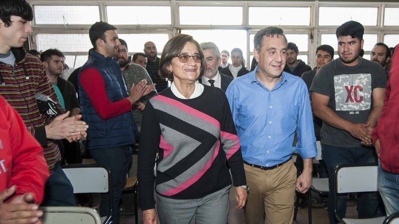 La Gobernadora habilitó la Tecnicatura de Procesos Mineros en Capital