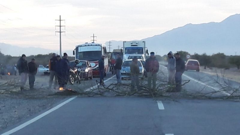 Tras los cortes de ruta, dictaron conciliación obligatoria para olivícolas