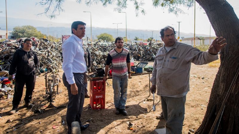 Ex empleados de Yersiplast conformaron una cooperativa