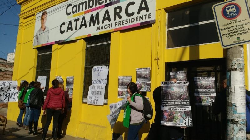 Protesta de Agricultura Familiar en la sede de Cambiemos