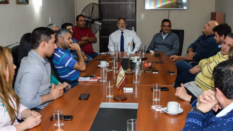 Solá Jais reunió a su gabinete