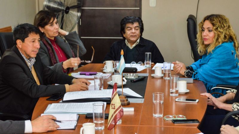 Senado y Educación analizan proyecto del uso de dispositivos móviles en las aulas