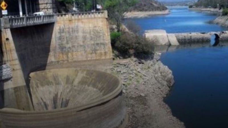 Córdoba: saltó al embudo y le erró