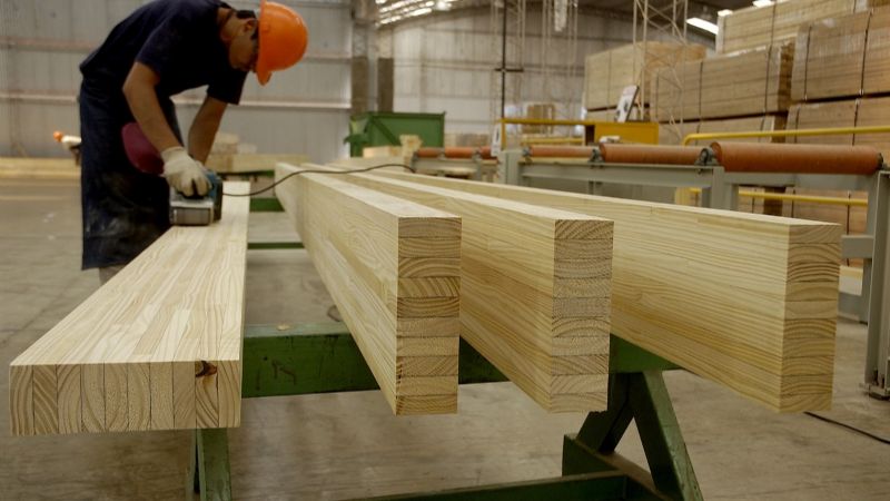 El sector maderero está en crisis