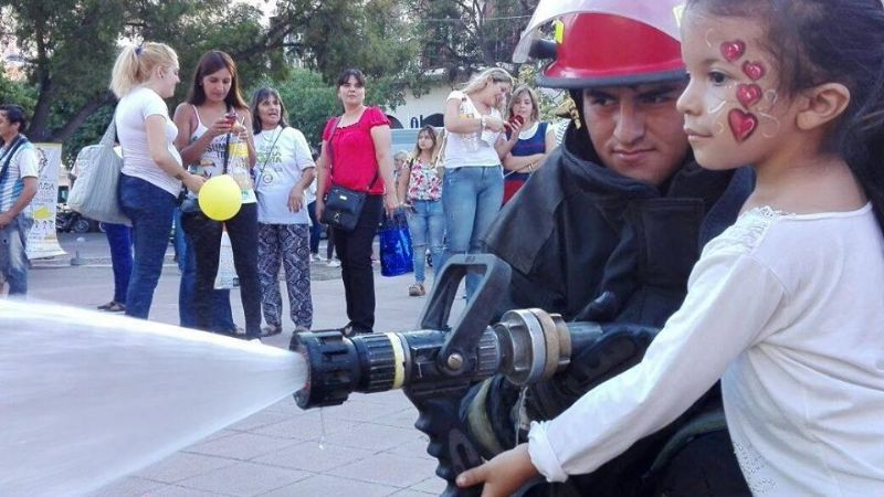 Bomberos catamarqueños destacados en concurso nacional