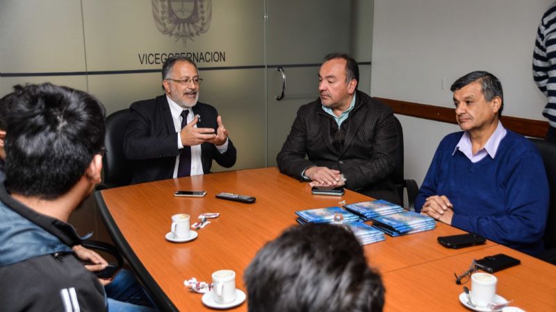 Artistas catamarqueños recibieron su primer material discográfico