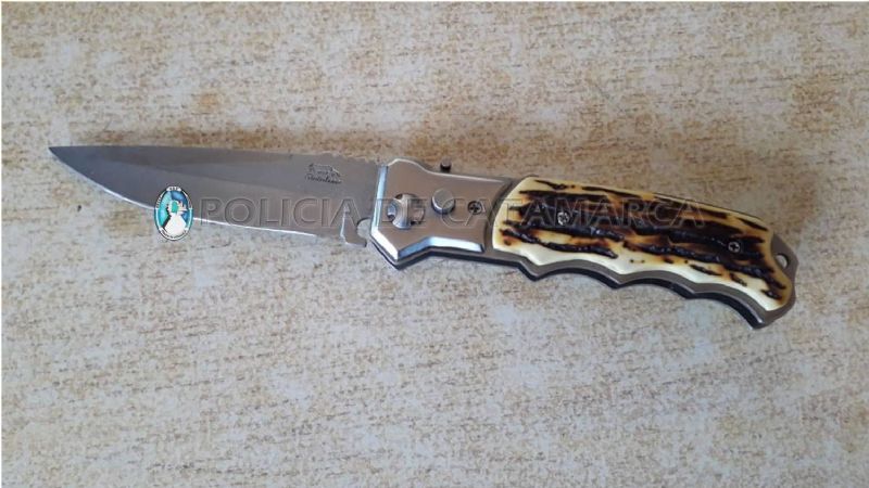 Tres jóvenes arrestados con droga y armas en Santa María