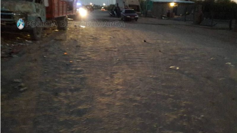 Motociclista chocó contra un camión y murió