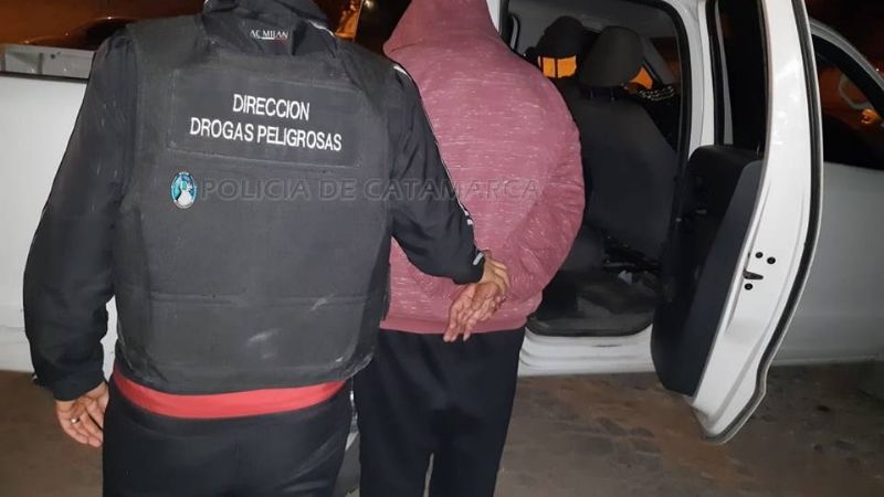 Un detenido con droga, celulares y dinero en Valle Chico