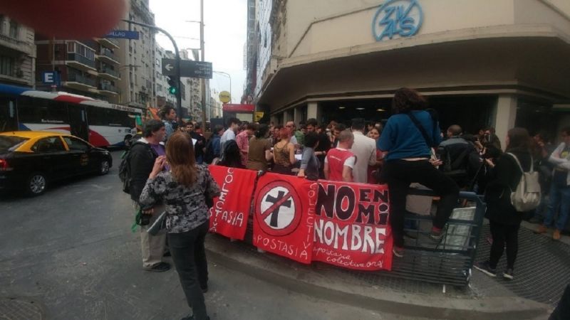 Miles de católicos iniciaron sus trámites de apostasía