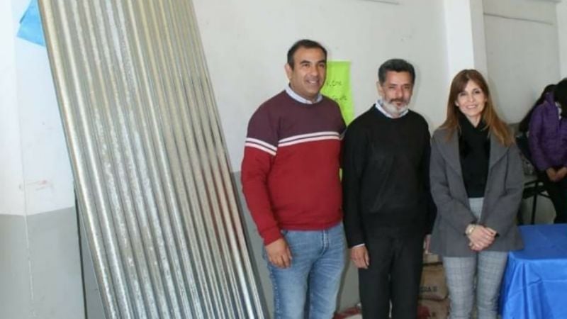 Entregaron donación a Escuela de Artes de Recreo