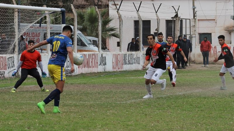 Social Rojas no le pierde pisada al “Diablo”