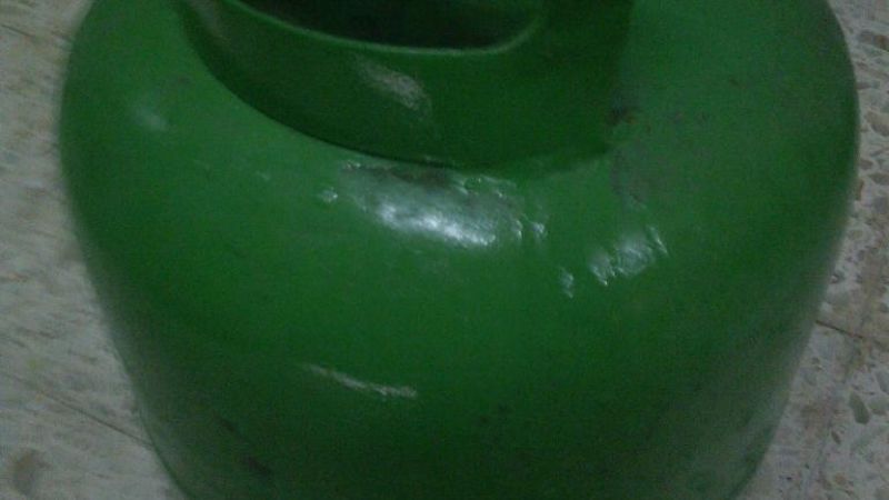 Le robó la garrafa a un abuelo