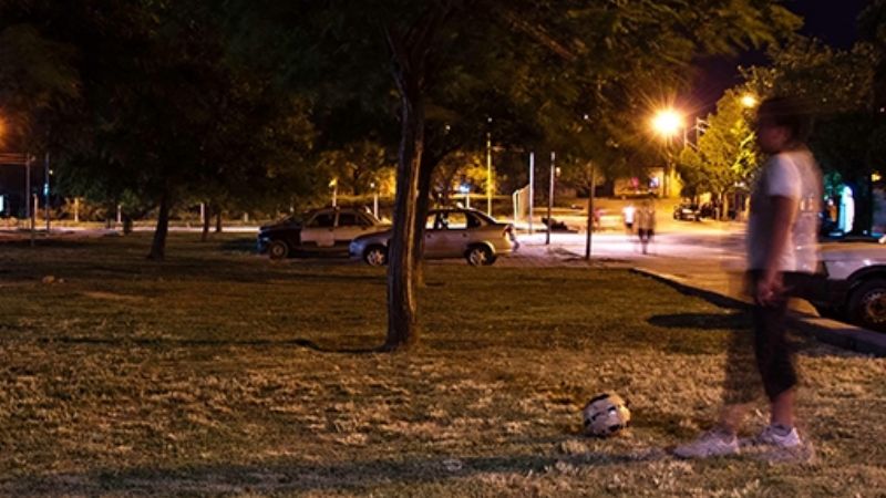 Golpeó a su novia en el baño del Parque de los Niños