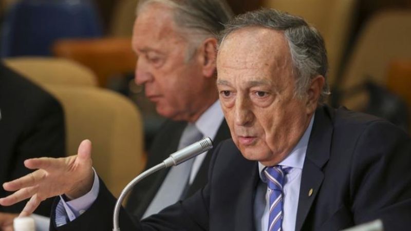 La UIA alertó por la caída del nivel de actividad