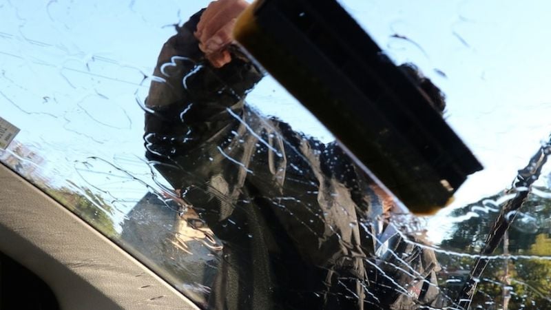 “Trapitos” rompieron un auto y terminaron en la comisaría