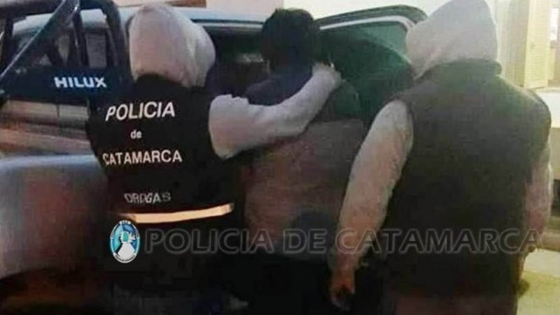 Detienen a un sujeto que distribuía droga en forma de delibery