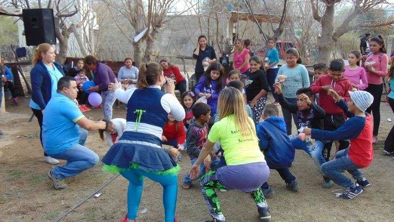 Festejos del Día del Niño en el barrio Ongolí