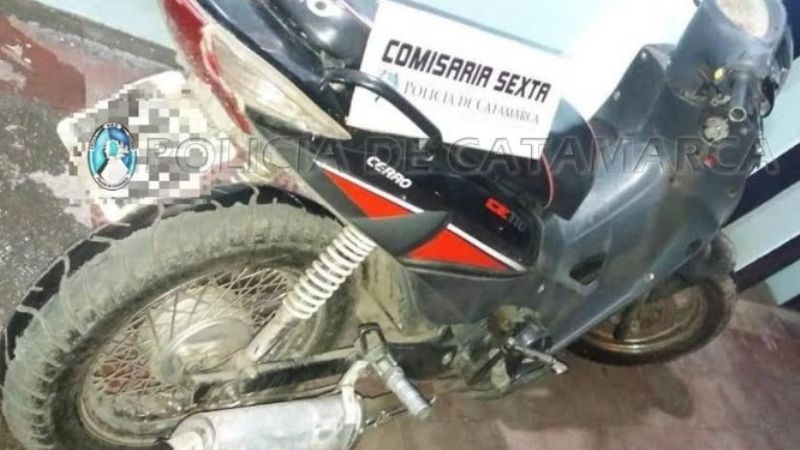 Encuentran una moto abandonada