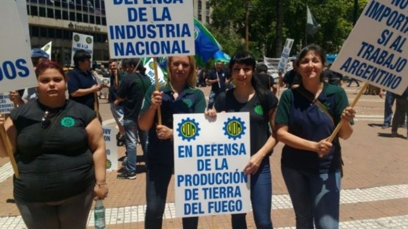 Los trabajadores formales del sector privado ya son menos que en noviembre de 2015