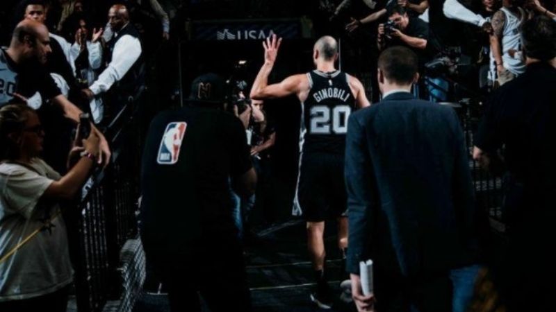A los 41 años, Manu Ginóbili anunció su retiro del básquet