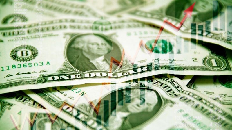 El dólar sigue trepando y superó la barrera de los 32 pesos