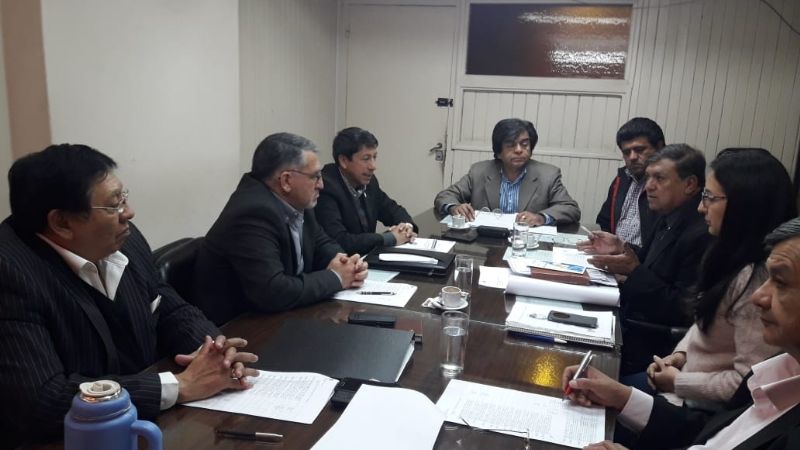 El Senado evalúa la conveniencia del uso de celulares en el aula