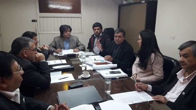 El Senado evalúa la conveniencia del uso de celulares en el aula