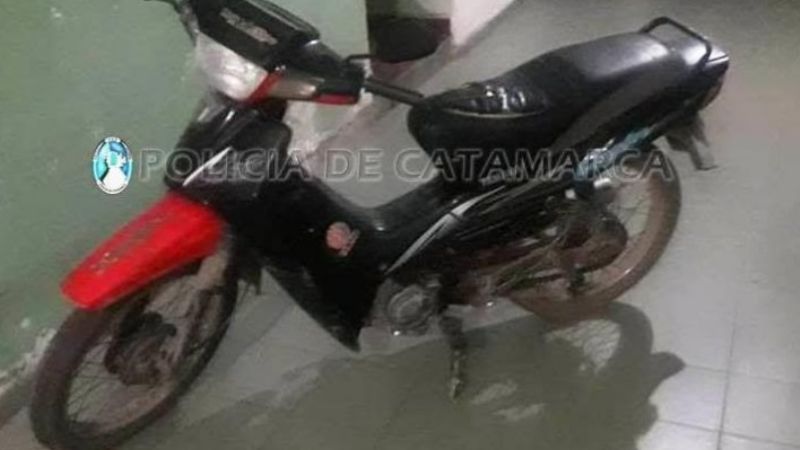 Como no tenía los papeles de la moto, se la secuestraron