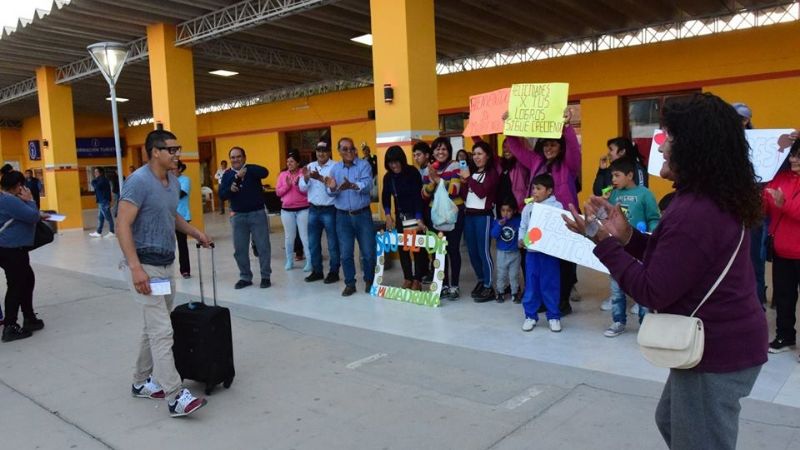Orgullo santamariano: Joven de 24 años se recibió de médico