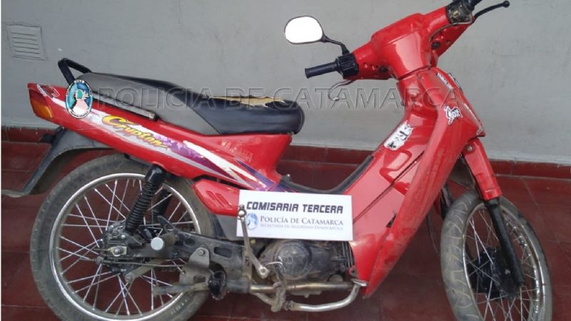 Dos jóvenes arrestados por maniobras peligrosas y fuga