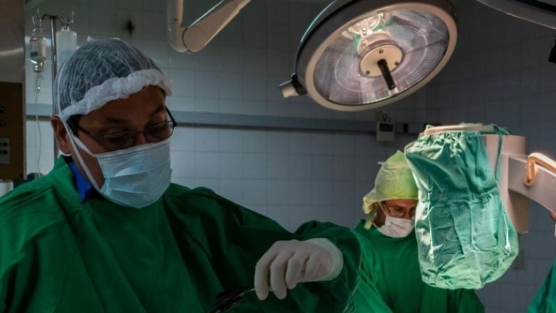 Exitosa extirpación de un tumor gigante en el hospital