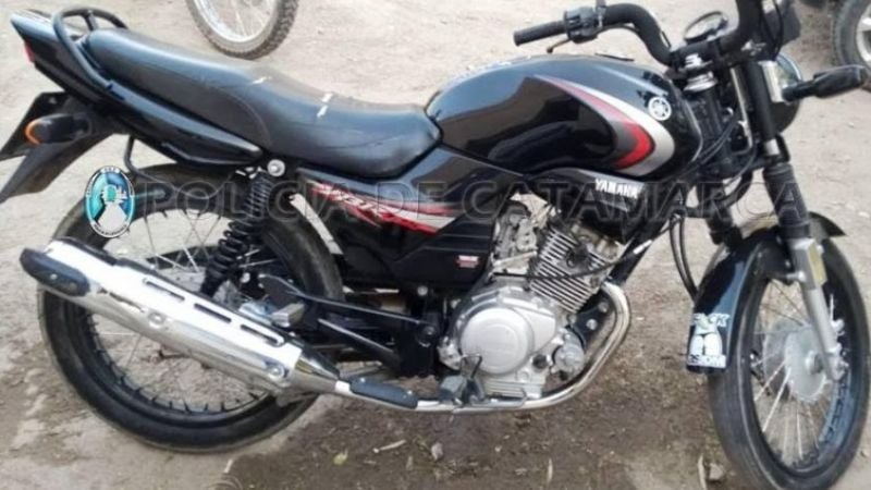 Como no tenían los papeles de la moto, se la secuestraron