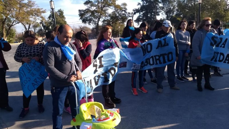Recreo marchó en defensa de las dos vidas
