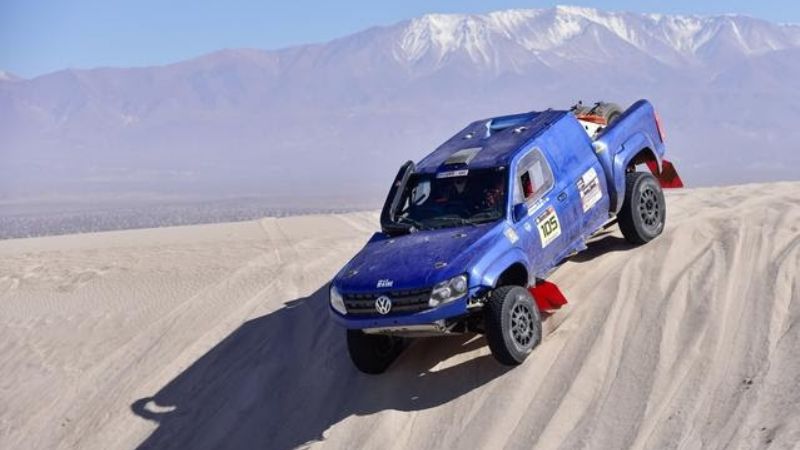 Show mecánico y adrenalina en las dunas de Fiambalá