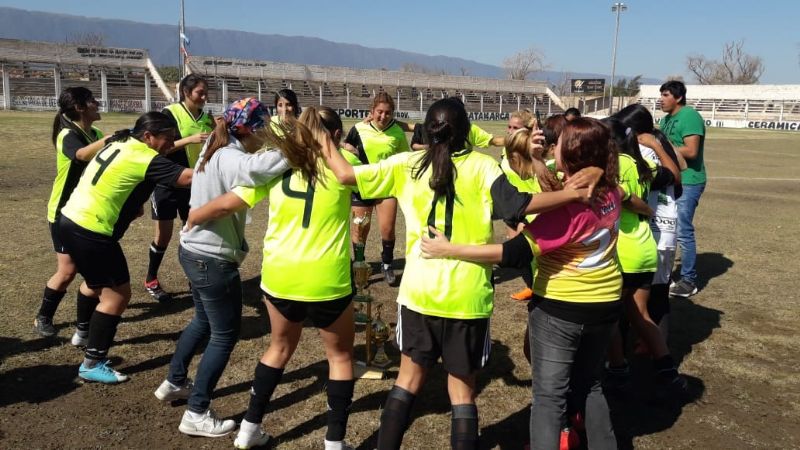La Tercena y La Estación campeones en Fútbol Femenino