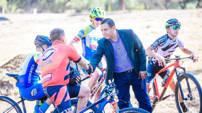 Ciclistas ya usan el nuevo Pump Track del Parque Adán Quiroga