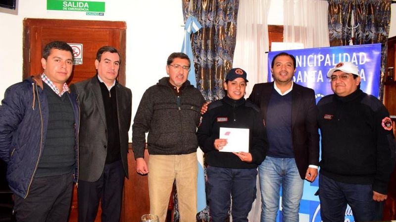 Beneficios y reconocimiento a Bomberos Voluntarios de Santa María