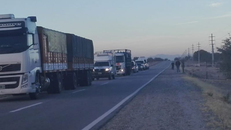 Piquete de trabajadores agrícolas en Mutquín
