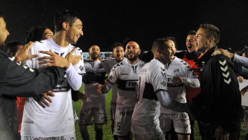 Platense eliminó a Lamadrid y será rival de River en 8vos.