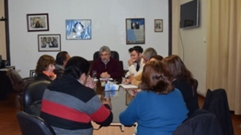 Nuevo encuentro de negociación entre Educación y gremios