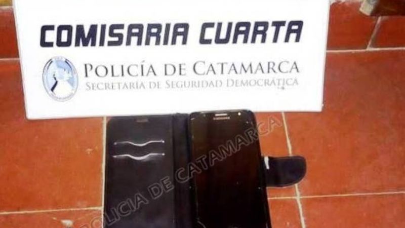 Atrapan a un ladrón que le arrebató el celular a una mujer