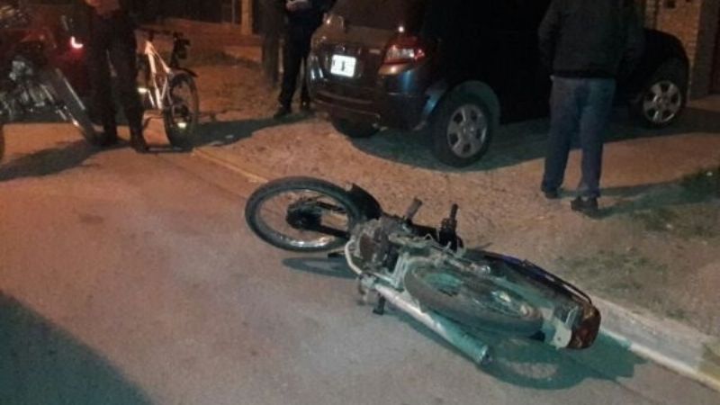 Choque de motos terminó con un sexagenario herido