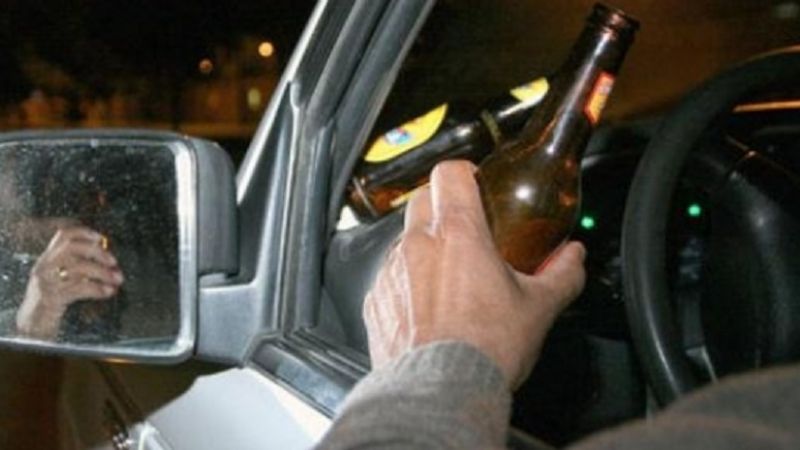 Arrestan a conductor ebrio tras protagonizar un accidente