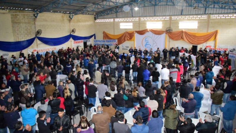 El otro Jalil, encabezó un nutrido acto de la Renovación