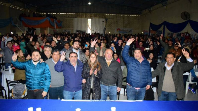 El otro Jalil, encabezó un nutrido acto de la Renovación