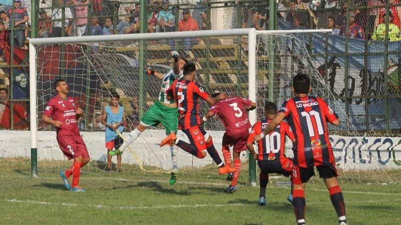 Los “dramáticos” números “santos” en el Federal “A”