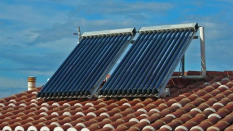 Viviendas del IPV con calefones solares