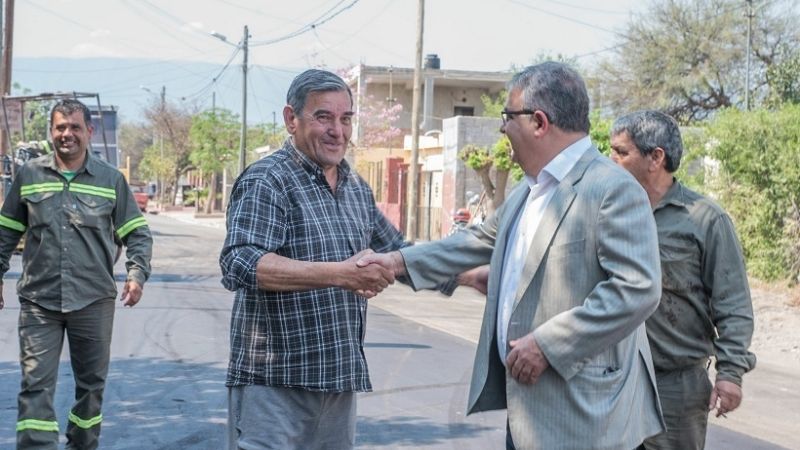 Se reactiva el plan de asfalto en los barrios San Marcos y Santa Lucía